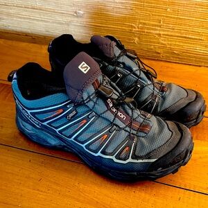 Salomon ultra hiking shoes